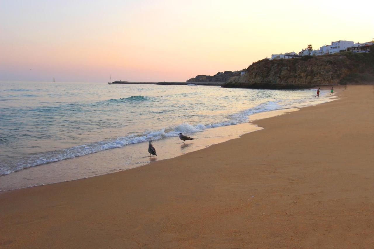 Warm Yellow Albufeira Ngoại thất bức ảnh