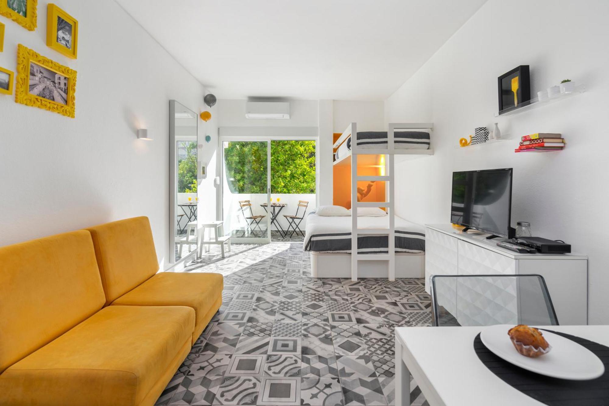 Warm Yellow Albufeira Ngoại thất bức ảnh